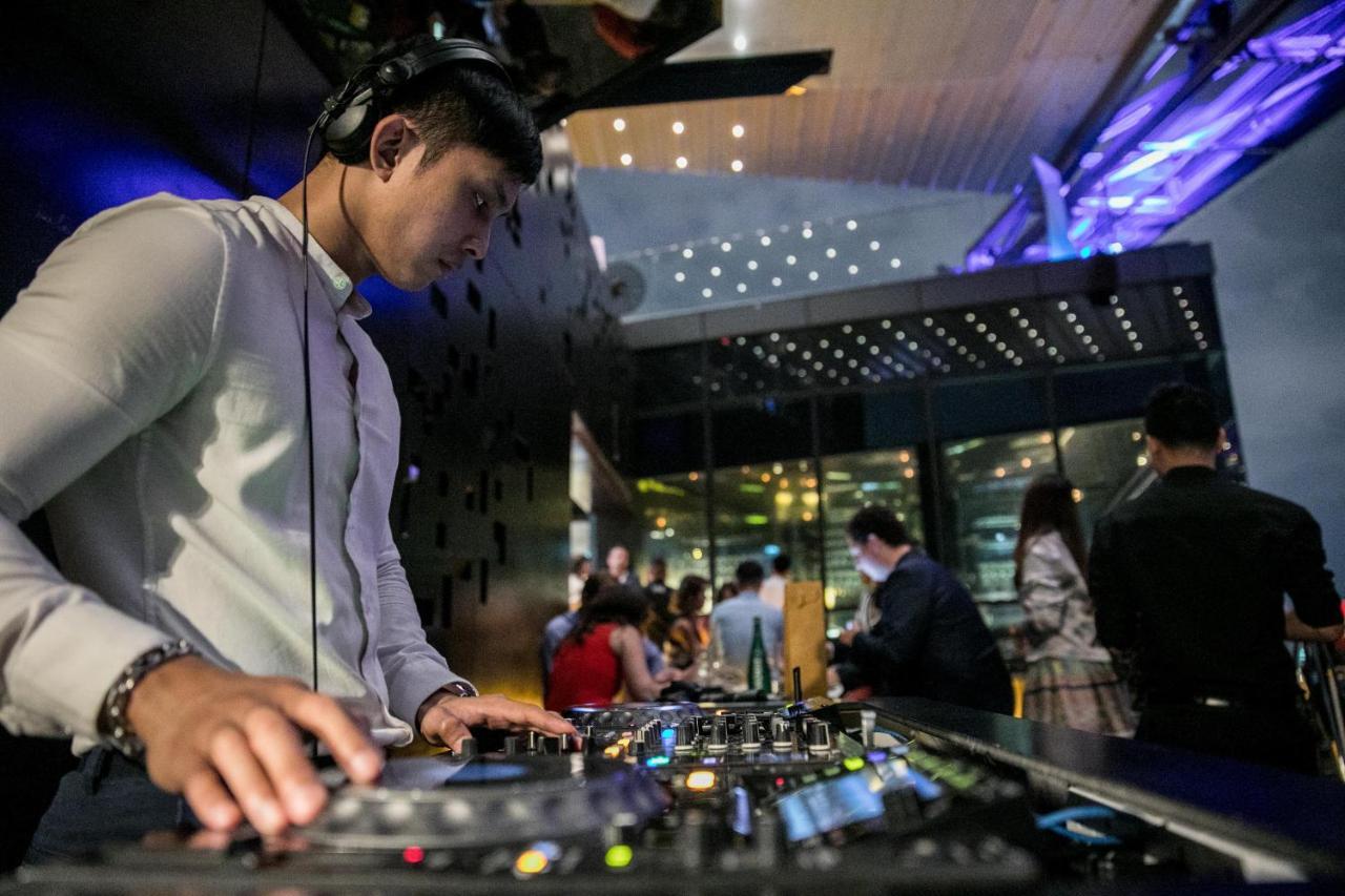 So/ Bangkok Hotel Exterior foto DJ at work